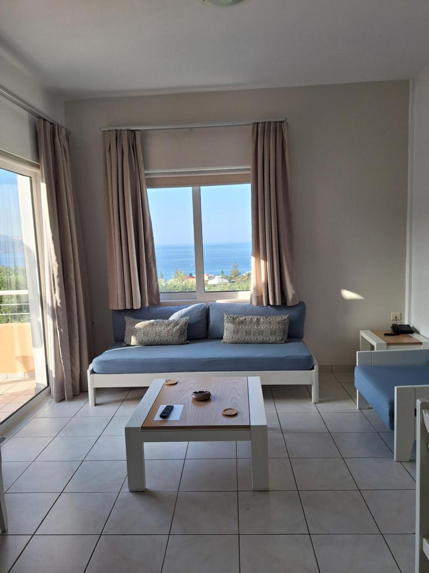 Artemis Apartments Калівес Екстер'єр фото